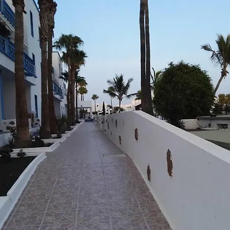 Aguazul - A Pie De Piscina Y Vistas Al Mar Daire