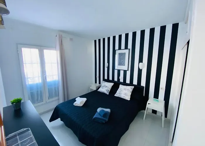 Aguazul - A Pie De Piscina Y Vistas Al Mar Puerto del Carmen (Lanzarote)