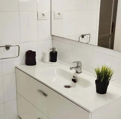 Apartment Aguazul - A Pie De Piscina Y Vistas Al Mar Puerto del Carmen (Lanzarote)